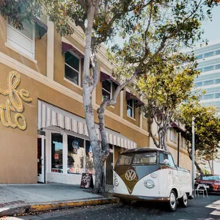 Cafe Cito - Front of Shop