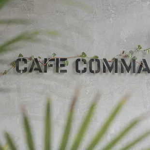 Cafe comma