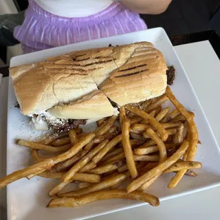 Ropa Vieja Sandwich Lunch