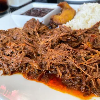 Ropa Vieja Platillo Lunch