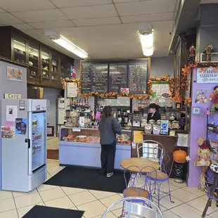 Inside Cafe Cravings