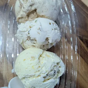 Ice cream flight with kesar pista, paan, dates ice cream