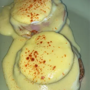 Eggs Benedict