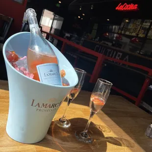 Prosecco Rose for brunch!