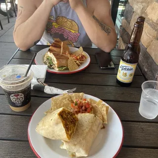 El Vegano Breakfast Vegan Burrito