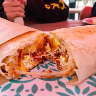 El Famoso Breakfast Burrito
