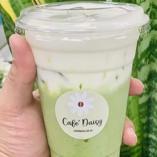 Matcha Cheesecake Latte with oatmilk very yummy!