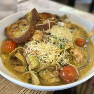 Spicy prawn pasta