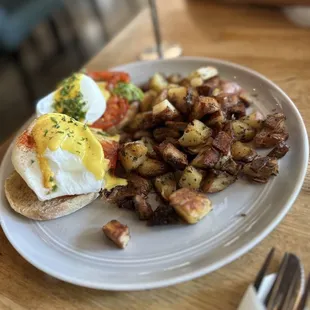 Curtis park Benedict w/o bacon