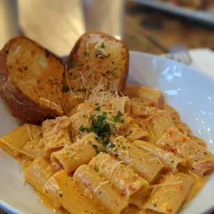 Sundried Tomato Rigatoni $15