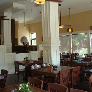 Cafe Dauphine&apos;s dining room