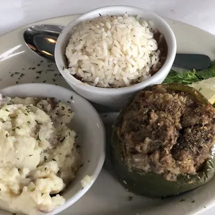 Stuffed bell peppers with red beans and rice
