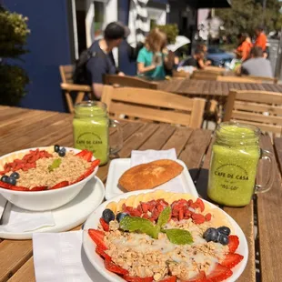 Green Juice &amp; Peanut Butter Aa Bowl (16oz)