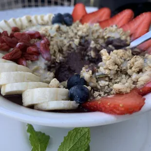 Well I must say I do come here almost every day just for the Peanut Butter Bowl (16oz)