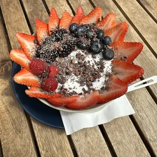 Berry acai bowl