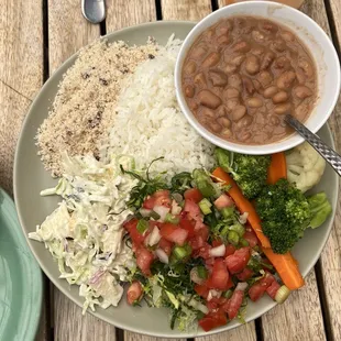 Sides that comes with Peixe Milanesa