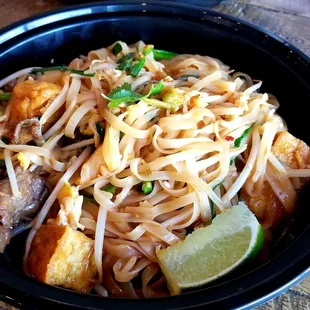 Pad Thai (lunch).