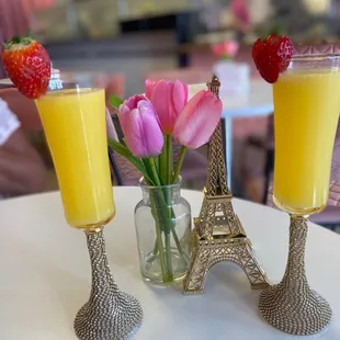Delicious mimosas