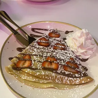 Strawberry Classic Crepe