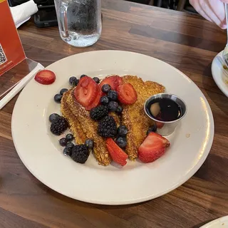 Berry Crispy French Toast