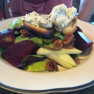 La Salade De Chevre Tiede