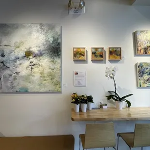 The ambiance and lighting AND AC are on point