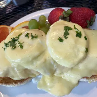 Salmon Benedict
