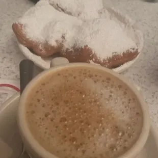 Cafe au lait and beignets