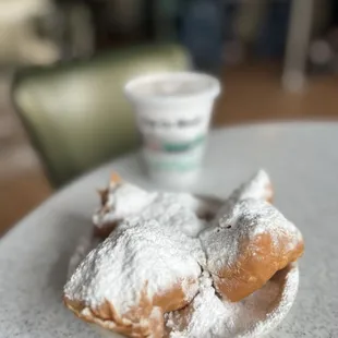 Beignets (~$4) &amp; Regular Cafe Au Lait (~$3)