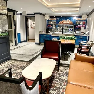 Inside the Cafe du Parc