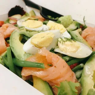 Nicoise Salad: smoked salmon &amp; all the goods!