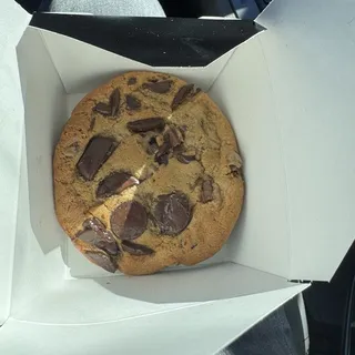 Chocolate Chip Cookie
