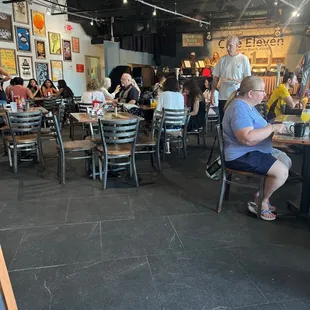 20 min wait for inside