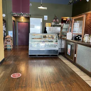 7/6/23 Interior counter