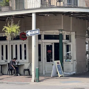 Close up street view of Cafe Envie
