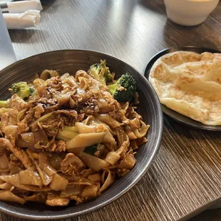 Pad See Ew and Roti