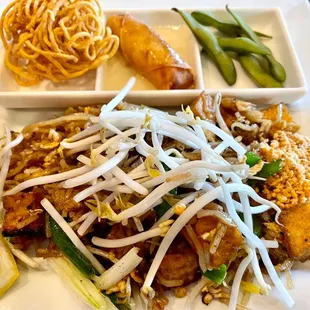 Tofu pad Thai lunch plate