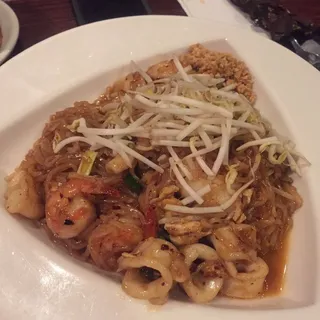 Seafood Pad Thai