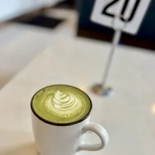 Mom and I enjoyed marcha lates, Falafel Roll Up and  Chicken-Pesto Panini. Yum!