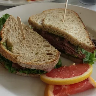 Roast Beef Tuscany Sandwich