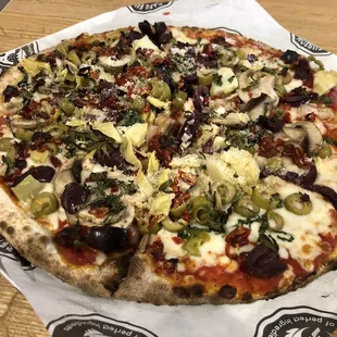 Build your own veggie pizza