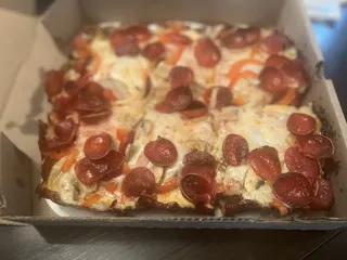 Wrecktangle Pizza