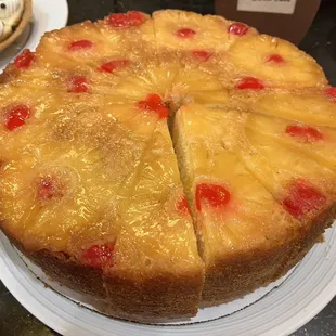 Pineapple upside down cake