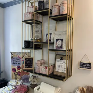 Tea options from Maria Antoinette&apos;s person preferences