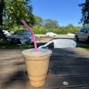 Iced honey pistachio latte at their one outdoor table, super relaxing! More outdoor seating to come!