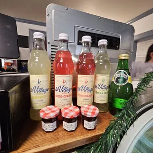 le Village sparkling drinks