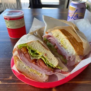 Turkey ham and bacon Club sandwich. Didn&apos;t come in the usual way but fresh ingredients and tasty did the trick.