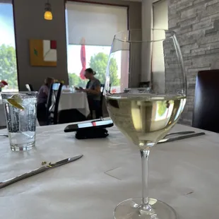 Nice Sauvignon Blanc.