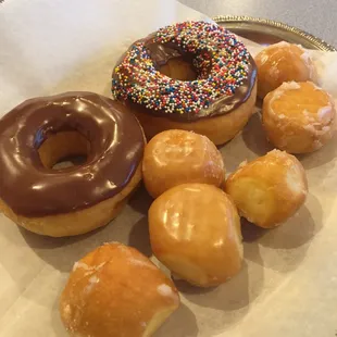 food, donuts, dough desserts