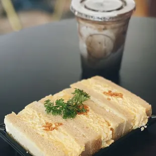 Tamago sando